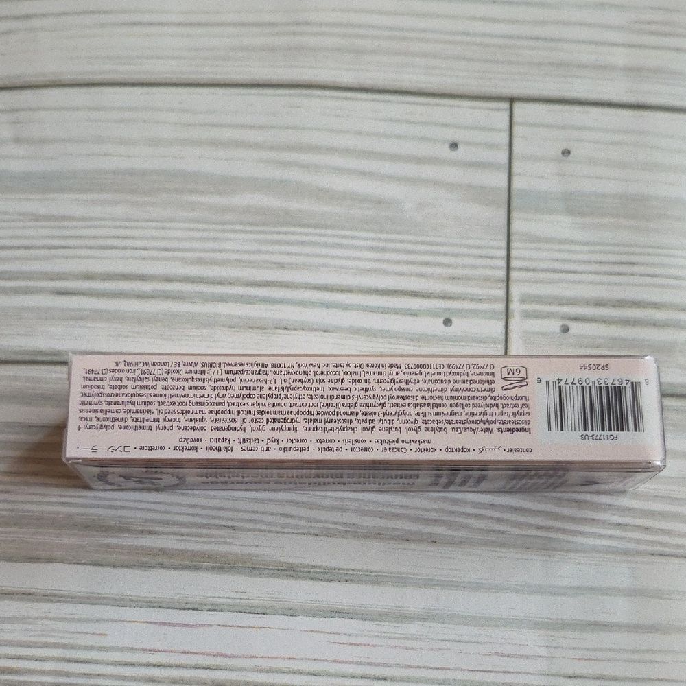 Tarte Shape Tape Radiant Concealer - 12B Fair Beige - Picture 4 of 6